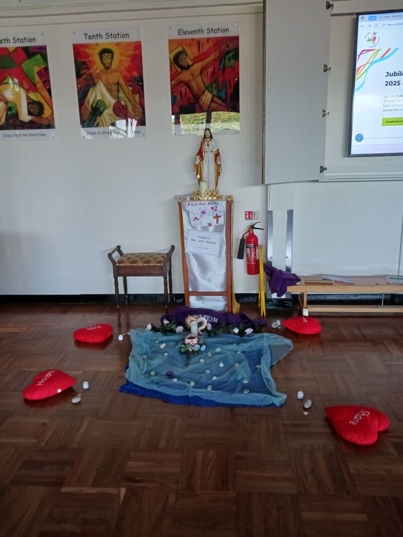 Image for the Tweet beginning: Today the GIFT Team led